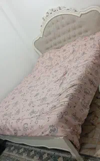 فروش تخت و کمد