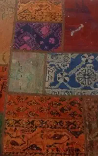 تکه های فرش دستباف و ماشینی