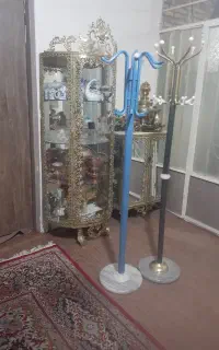 چوب لباسی ایستاده