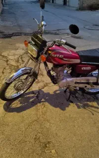 موتور 125 باستان کم کار