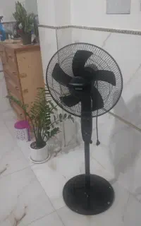 پنکه ایستاده نو برای فروش نقدی ۷۵۰۰ سه کاره نقد