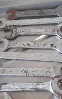اچار و شمع بازکن و اچار چرخ و لوله بر و ...