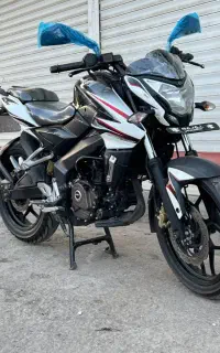 پالس ns200