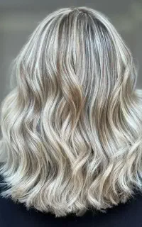 مدل برای کراتین پروتئین و بوتاکس رنگ‌و‌لایت میخوام