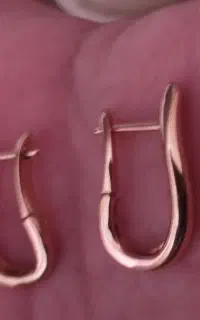 ی گوشواره ناز