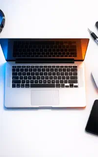 انجام کلیه خدمات کامپیوتری، برنامه‌نویسی