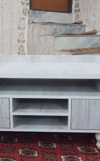میز تیوی