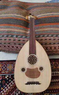 ساز عود، دست ساز