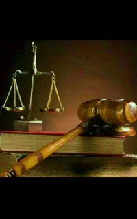 وکیل پایه یک دادگستری