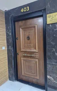 به یک منشی یا کارموز نیازمندیم