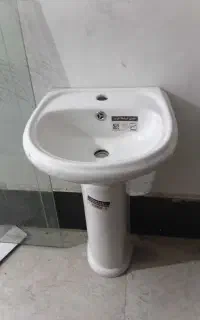 روشویی پایه دار کوچک درنیکا