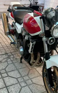 سی بی ۱۳۰۰ مدل ۲۰۱۰