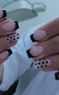 کاشت ناخن ۳۵۰