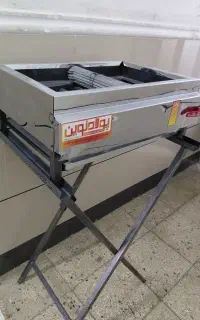 کباب پز گازی با چهارپایه زیرش درخانگی مارکت
