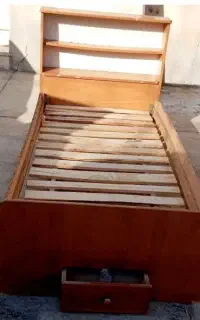 تخت خواب چوبی و خوشخواب