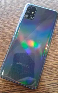 SAMSUNG A51