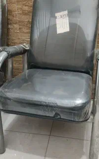 صندلی انتظار 6 عدد سالم