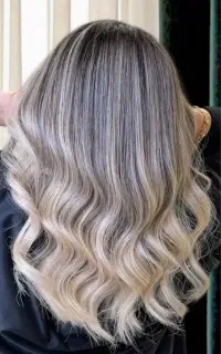 مدل برای رنگ مو