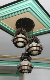 لوستر چوبی سه شعله