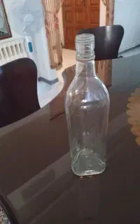 بطری آب فروشی