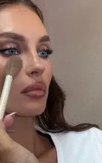 اصلاح صورت و ابرو ، وکس