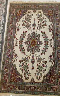 ادرس تالش.فرش دستبافت ۸۰ساله قدیمی