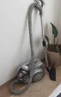 جاروبرقی ال جی اب و خاک اصل