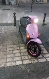 موتور بانوان پاکشتی صورتی