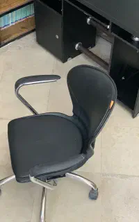 صندلی سالم و درحدنو