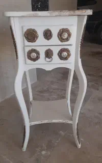 میز چهار پایه