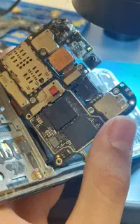 تعمیرات حرفه ای موبایل.
