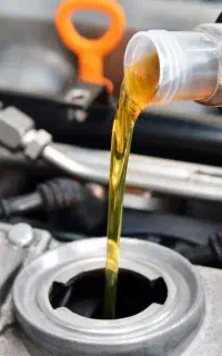استخدام همکار ماهر تعویض روغنی