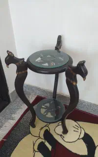 کنارسالنی یا میز تلفن