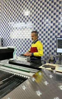 برش لیزری و CNC ورقهای فولادی پیچند