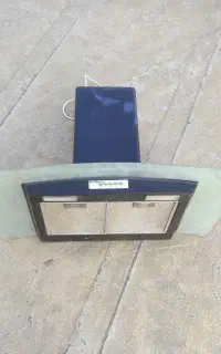 یک عدد هود اشپزخانه