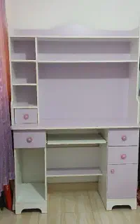 میز تحریر به همراه کتابخانه