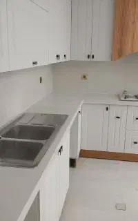 نیرو جوان جهت کار صفحه کابینت