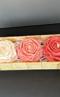 باکس شمع طرح گل رز و آلاله (باکس چوبی دست‌ساز )