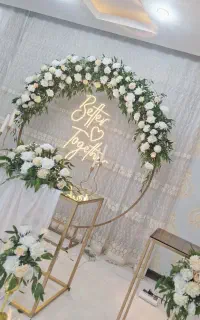 پرده پذیرایی به همراه ساعت دیواری