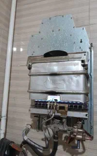 سرویکار و تعمیر کار ابگرمکن دیواری