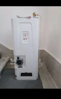 یک عدد گرم کن دیواری