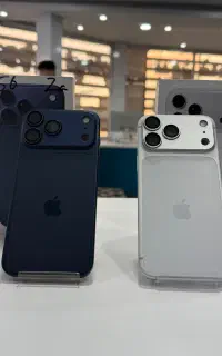17 pro max/ ابی و سفید باتری ۱۰۰