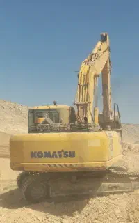 بیل میکانیکی زنجیری اماده همکاری