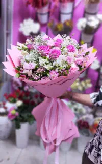 نیاز به همکار خانم جهت همکاری در گل فروشی