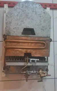 ۴ تاابگرمکن بوتان در حد نو درجه یک سرویس شده