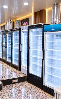 یخچال شیشه دوجداره