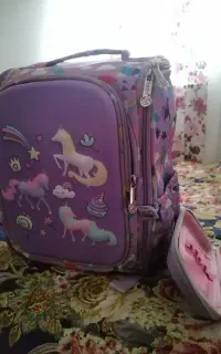 کوله و جامدادی