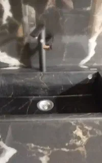 لوله کشی آب و فاضلاب  ونصب شیرآلات منبع و...