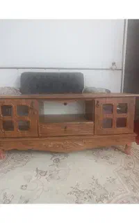 میز تلویزیون خوش رنگ و زیبا