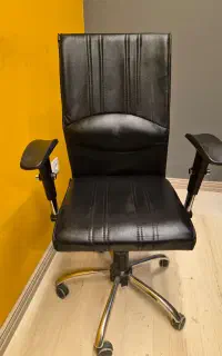 صندلی چرخ دار